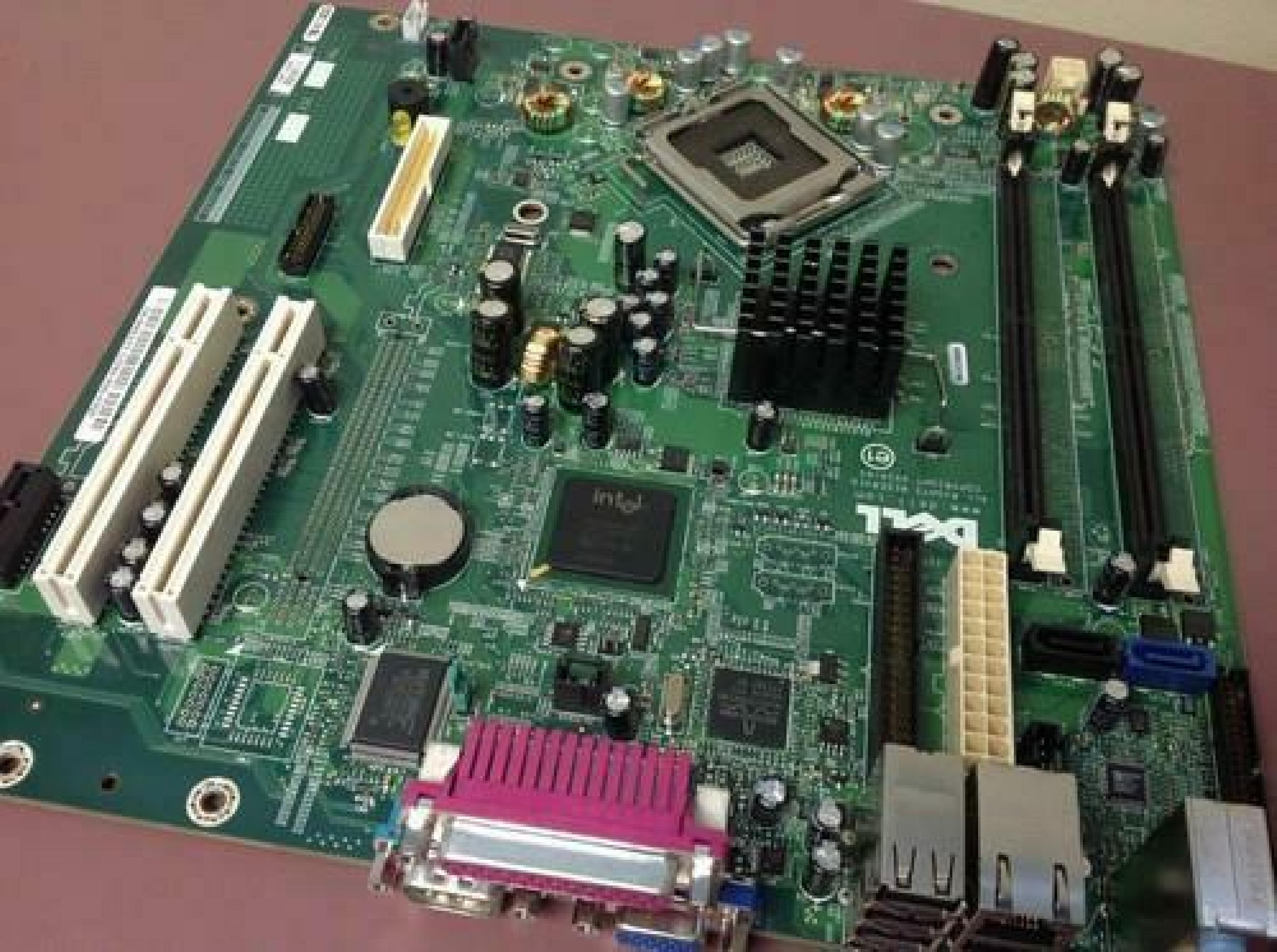 DELL WG233 OPTIPLEX GX520 MOTHERBOARD MT MINI TOWER. PENTIUM 4 2800