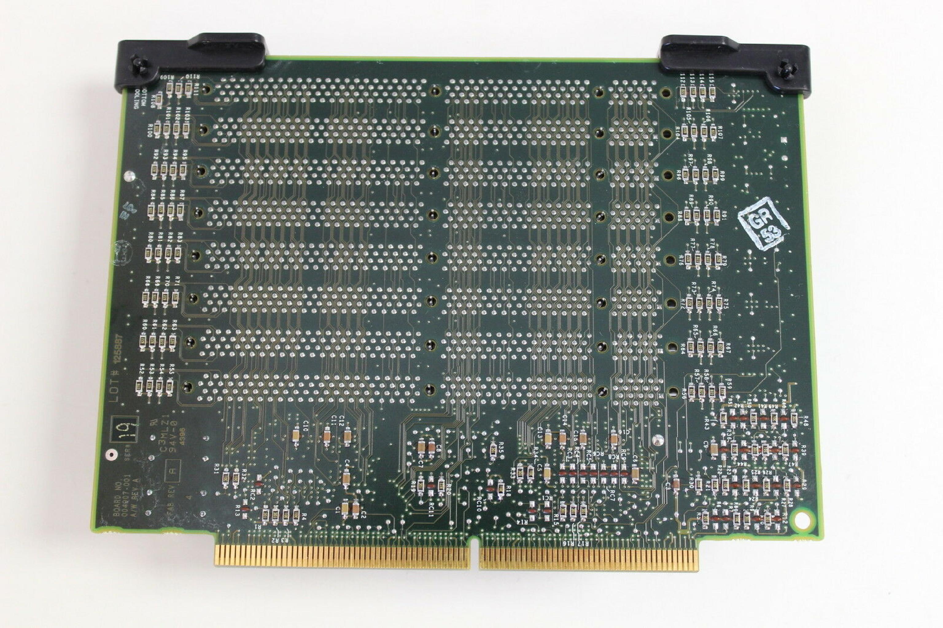 COMPAQ / HEWLETT PACKARD / HP 219286-001 MEMORY EXPANSION BOARD W/ 8-SLOTS 686 DIMM, WITH MEMORY