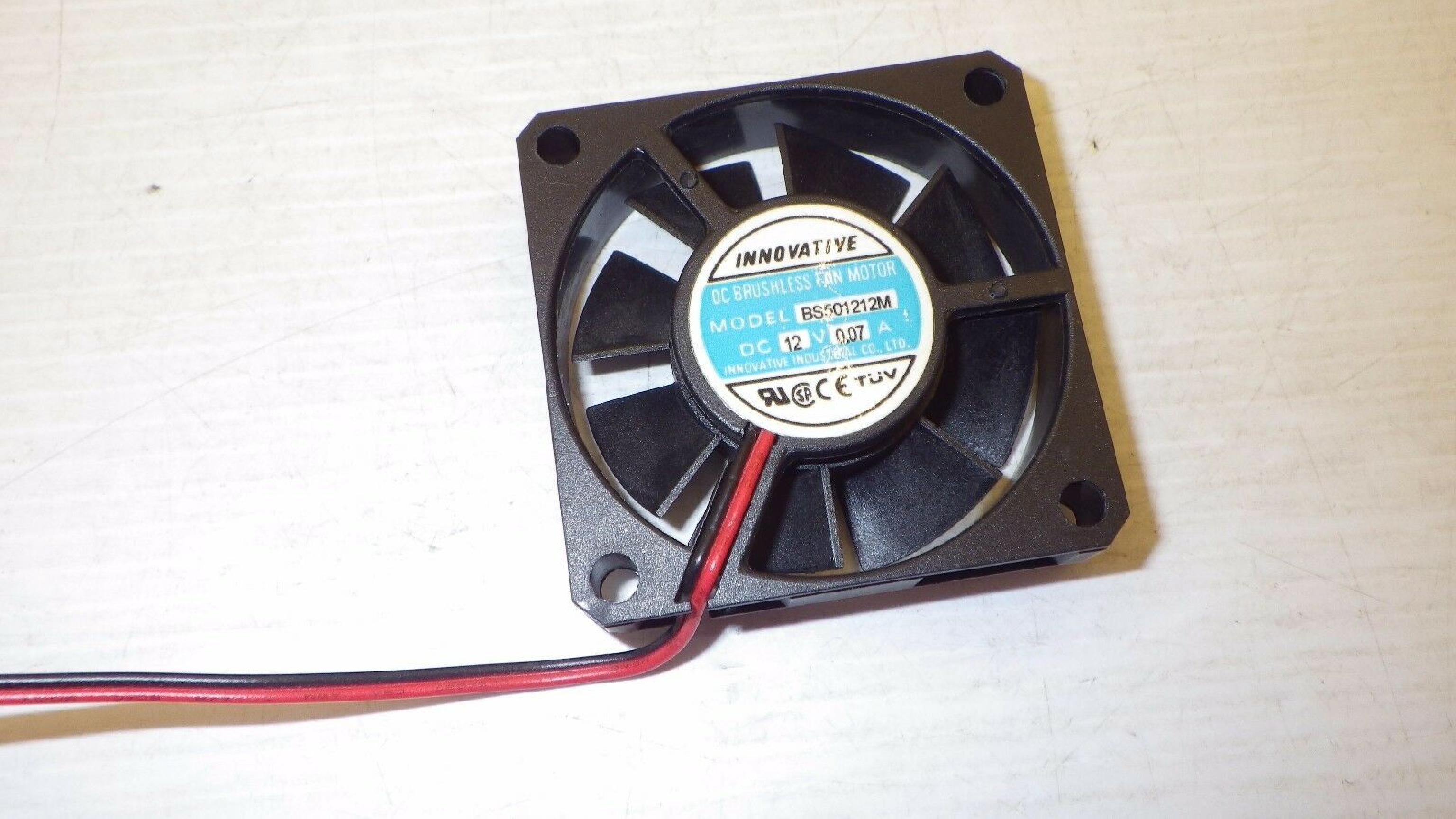 INNOVATIVE IND. BS501212M DC BRUSHLESS CPU COOLING FAN 12V 0.07A 2-WIRE