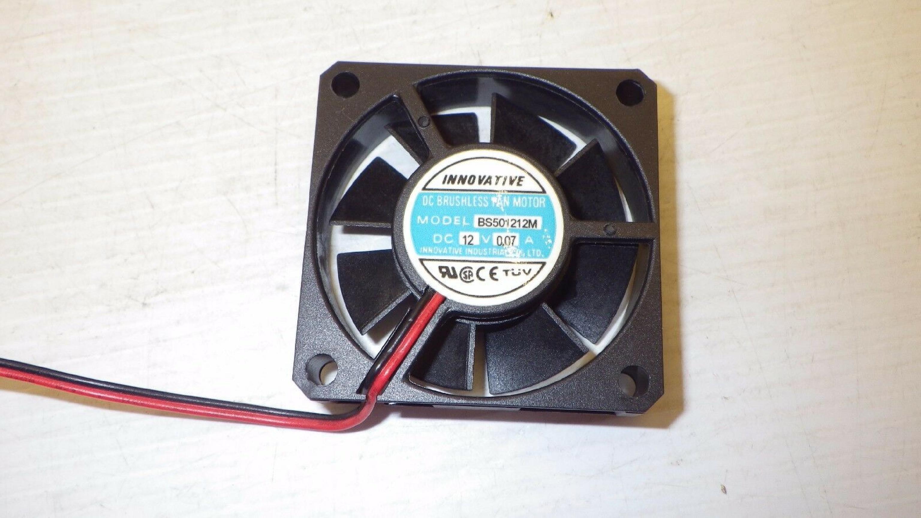 INNOVATIVE IND. BS501212M DC BRUSHLESS CPU COOLING FAN 12V 0.07A 2-WIRE