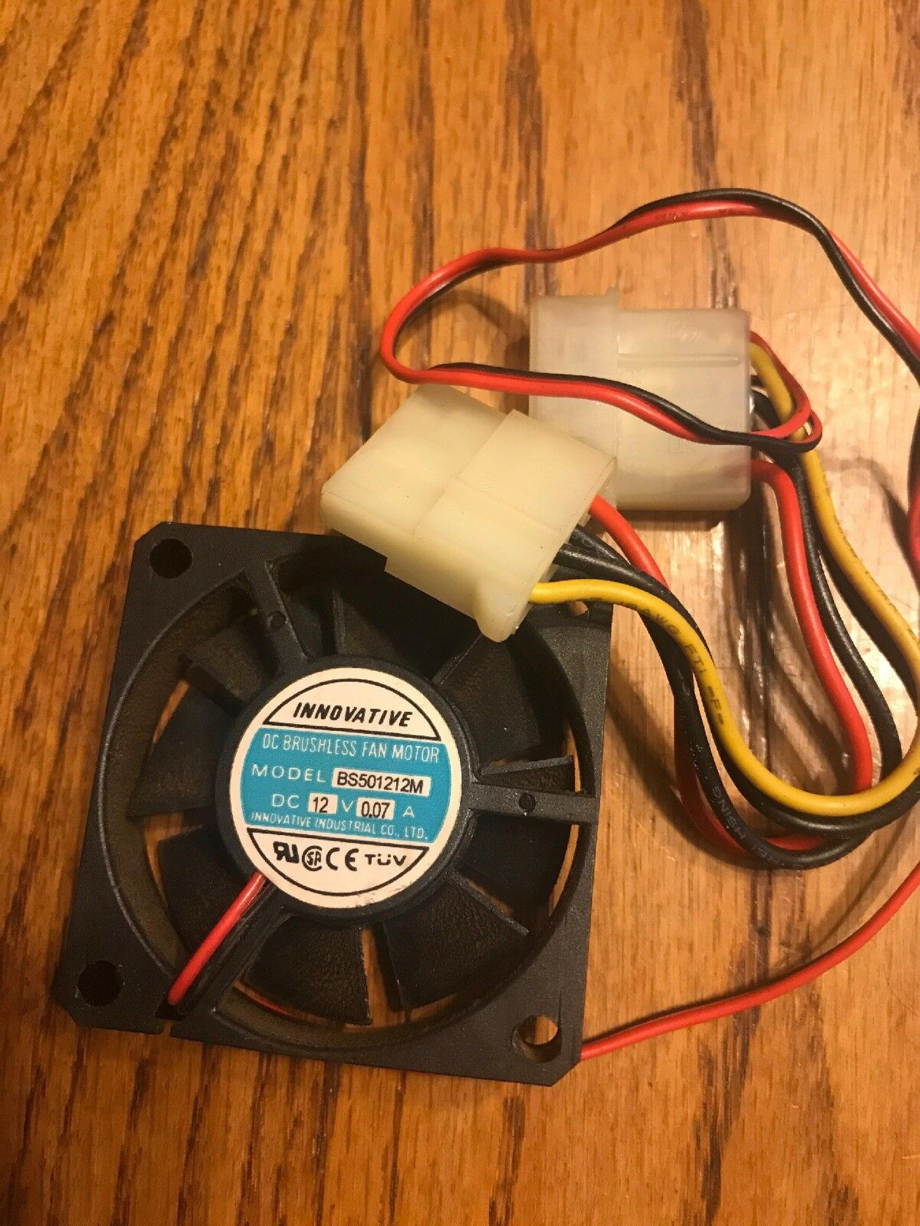 INNOVATIVE IND. BS501212M DC BRUSHLESS CPU COOLING FAN 12V 0.07A 2-WIRE