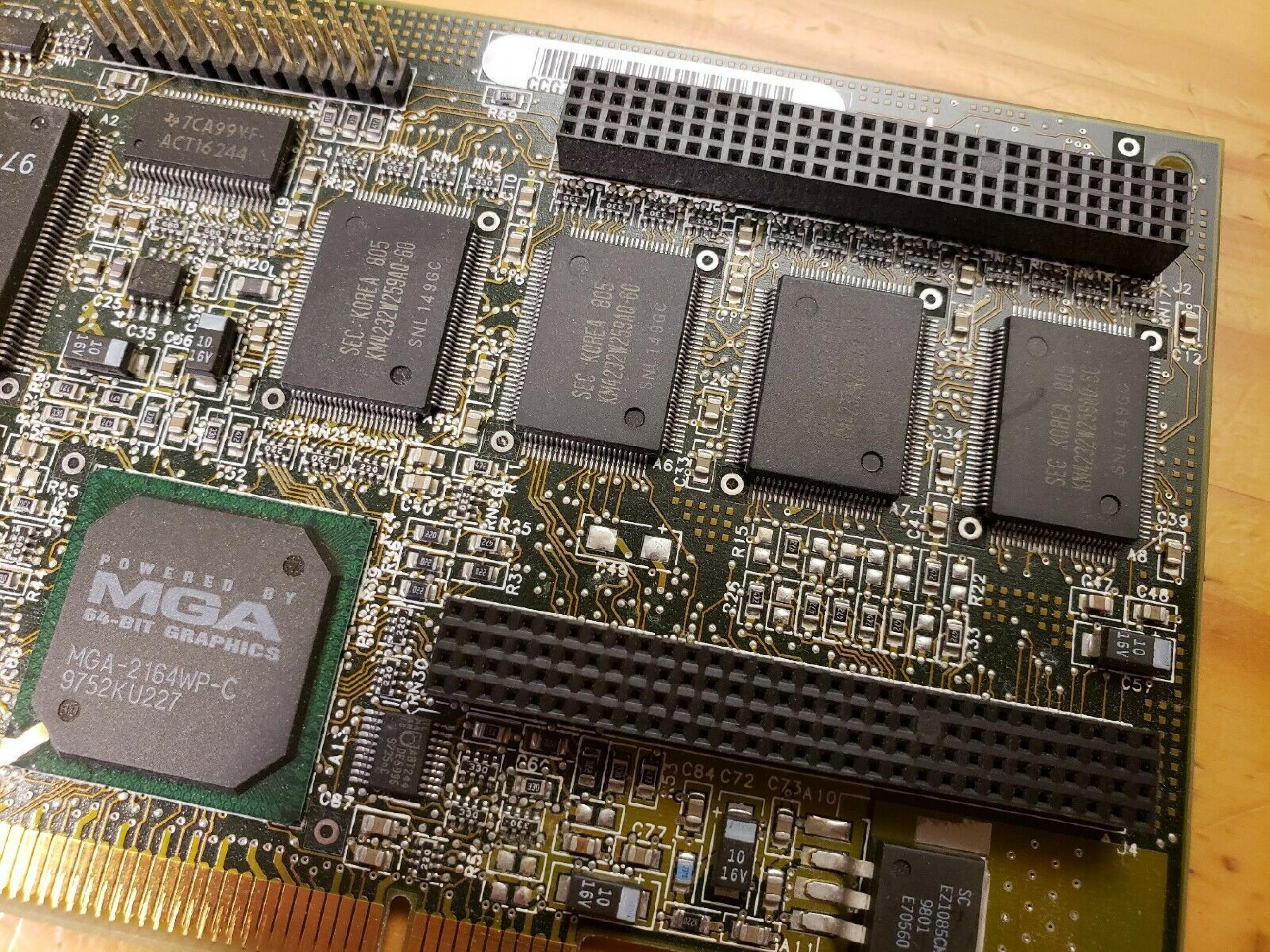 MATROX MIL2P/4/DELL 4MB PCI VIDEO CARD MILLENIUM WITH VGA AND PORTS