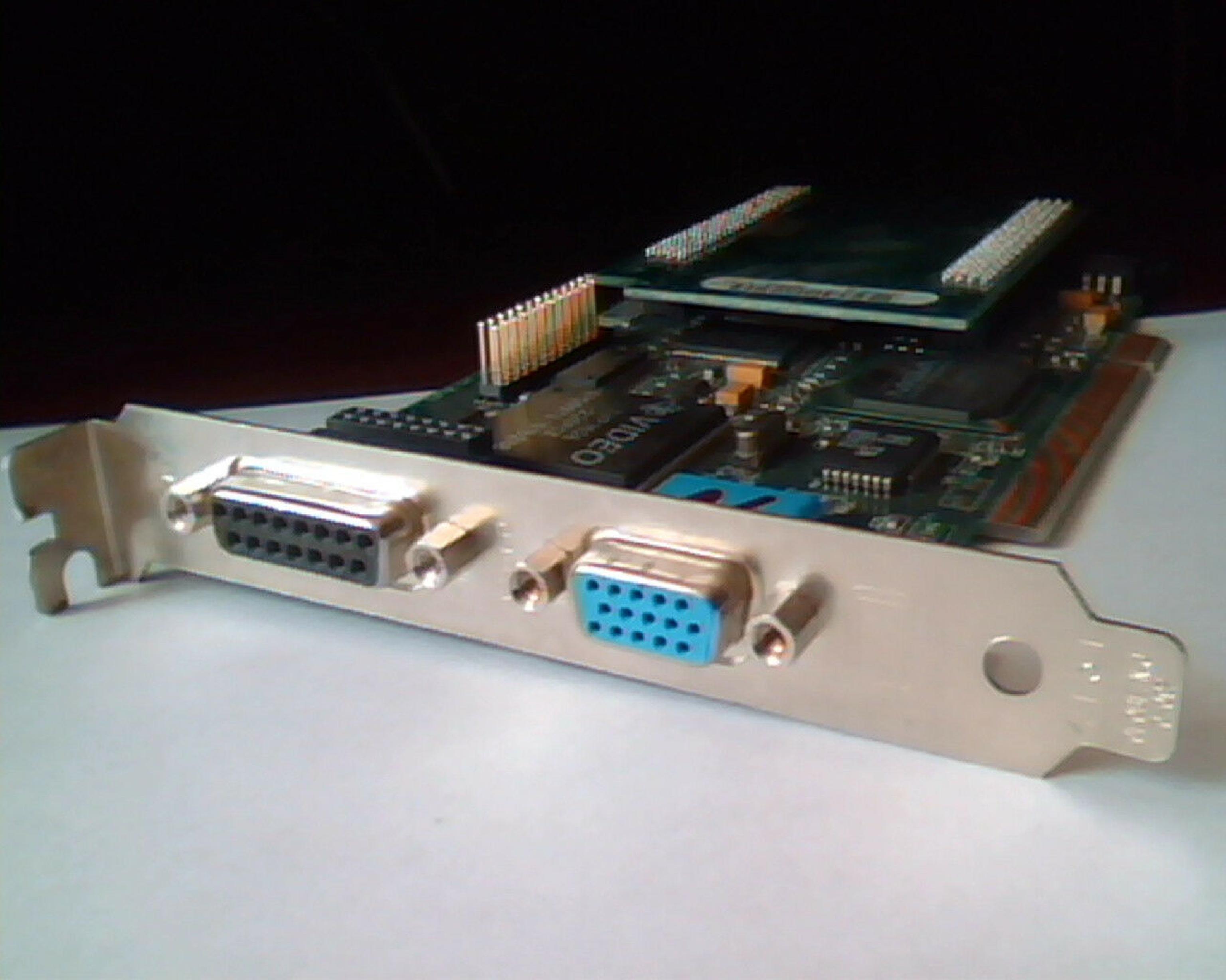 MATROX MIL2P/8/DELL2 8MB PCI VIDEO CARD WITH VGA OUTPUT