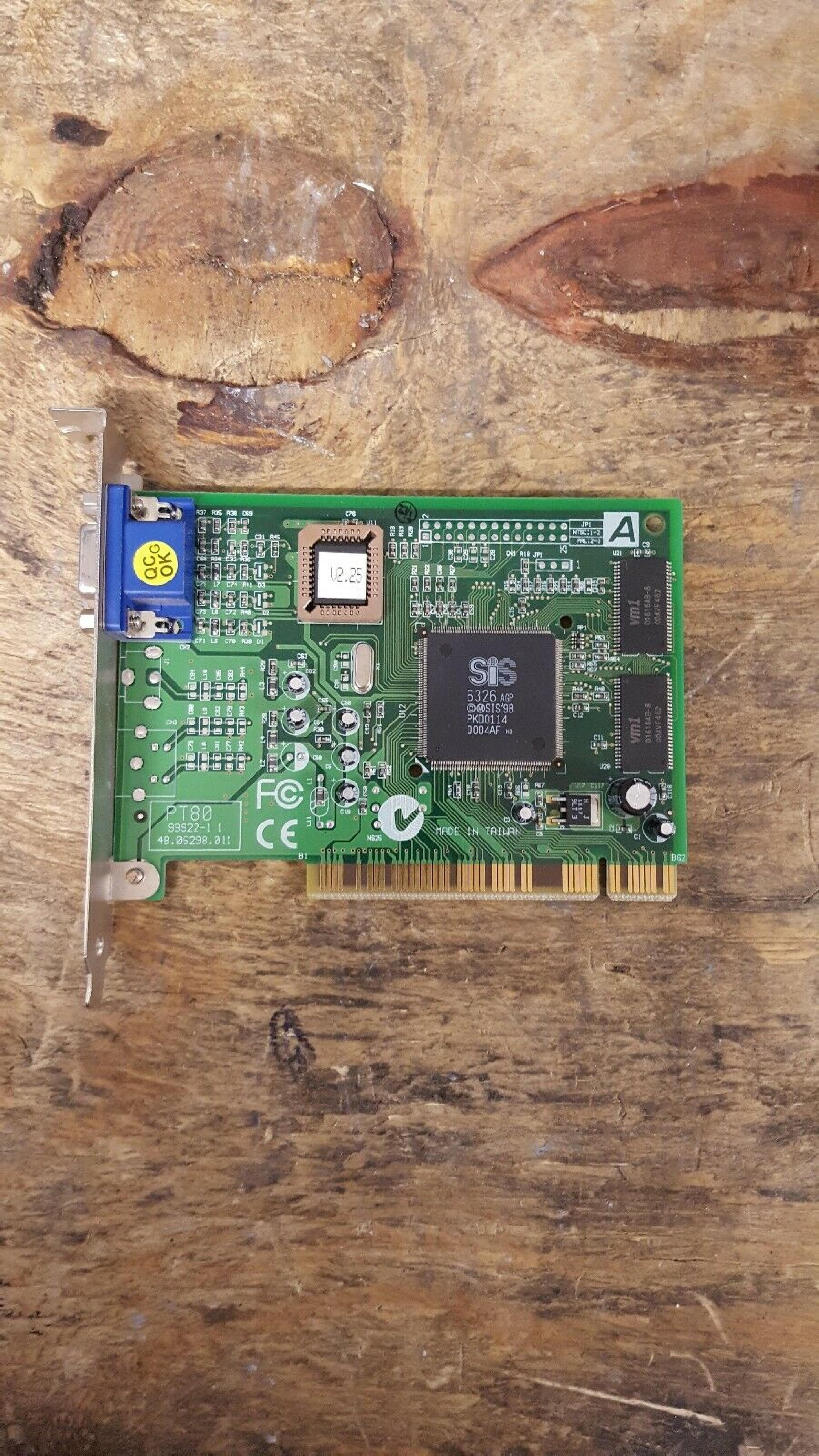 ACER / AOPEN PT80 PT80 GRAPHICS CARD SIS 6326 - 4 MB