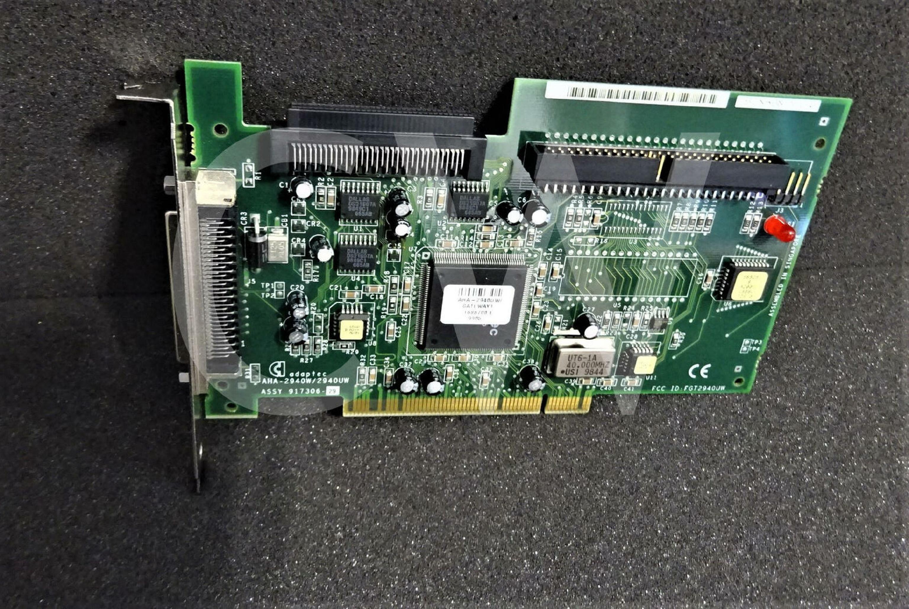 ADAPTEC / GATEWAY 2000 AHA-2940W/2940UW PCI ULTRA WIDE SCSI CONTROLLER CARD