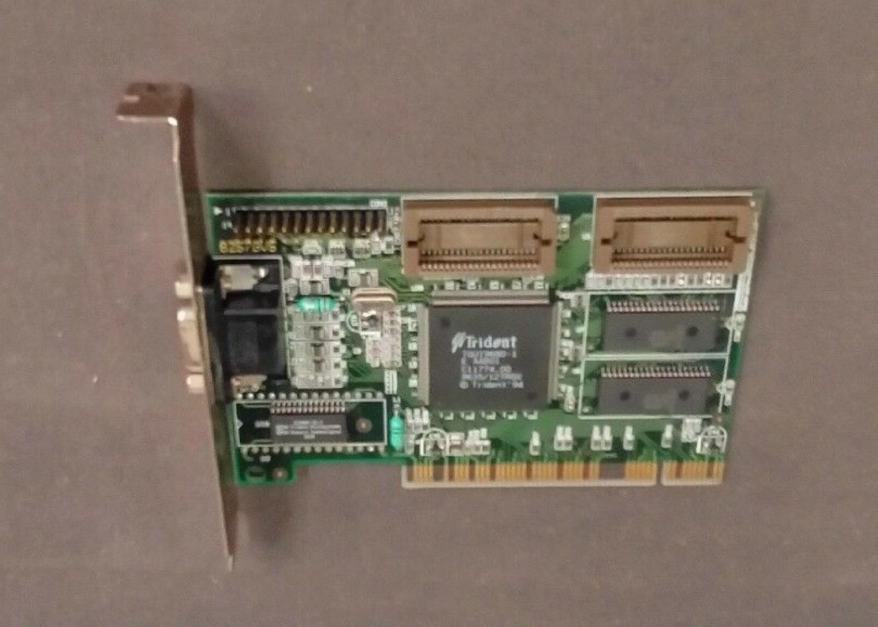 JATON 8257GV5 1MB PCI VIDEO CARD WITH VGA OUTPUT