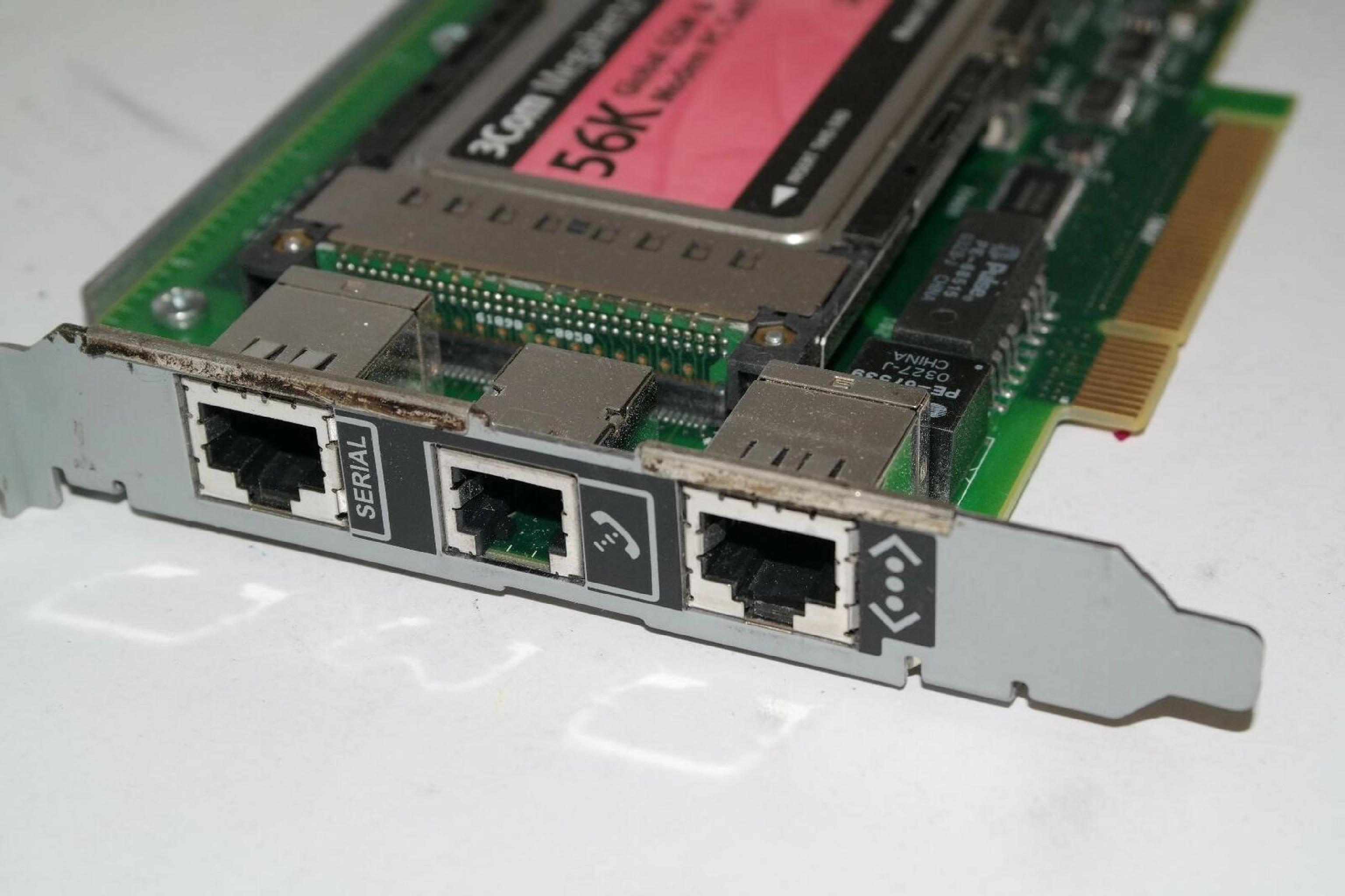 SUN MICROSYSTEMS 525-1912-05 SUN MICROSYSTEMS REMOTE DIAL UP BOARD + 56K MODEM