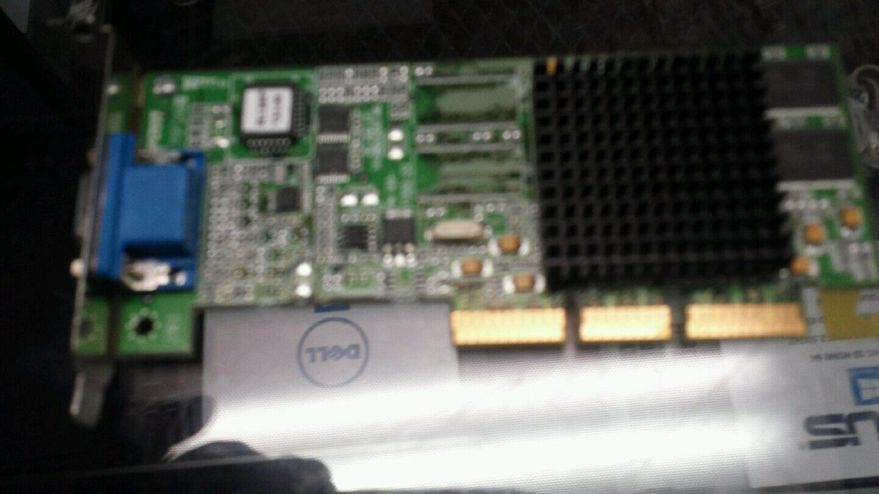 ATI E-G012-01-2979 32MB AGP VIDEO CARD WITH VGA OUTPUT