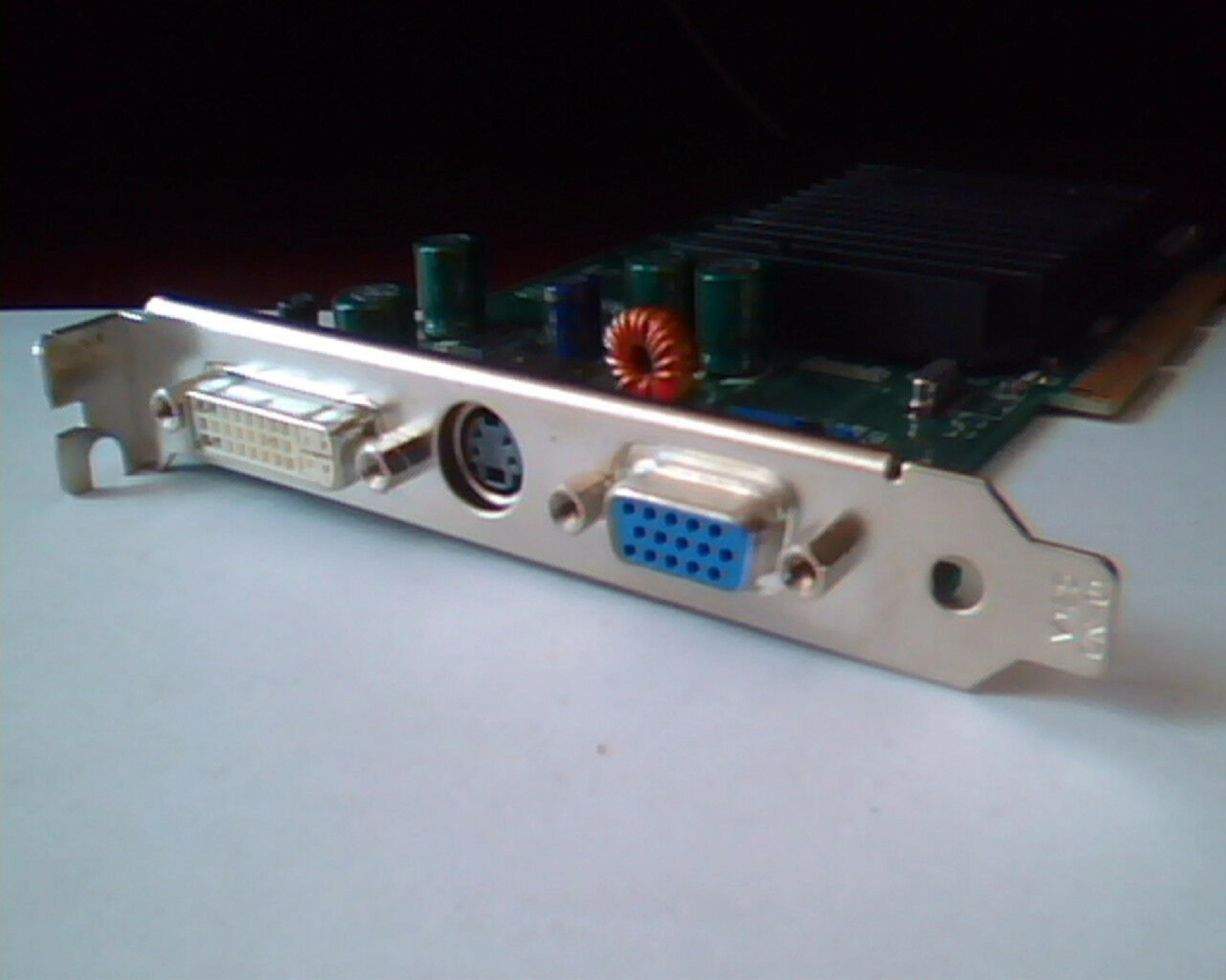 NVIDIA 8911 VER 330 128MB AGP VIDEO CARD WITH DVI VGA AND SVIDEO OUTPUTS