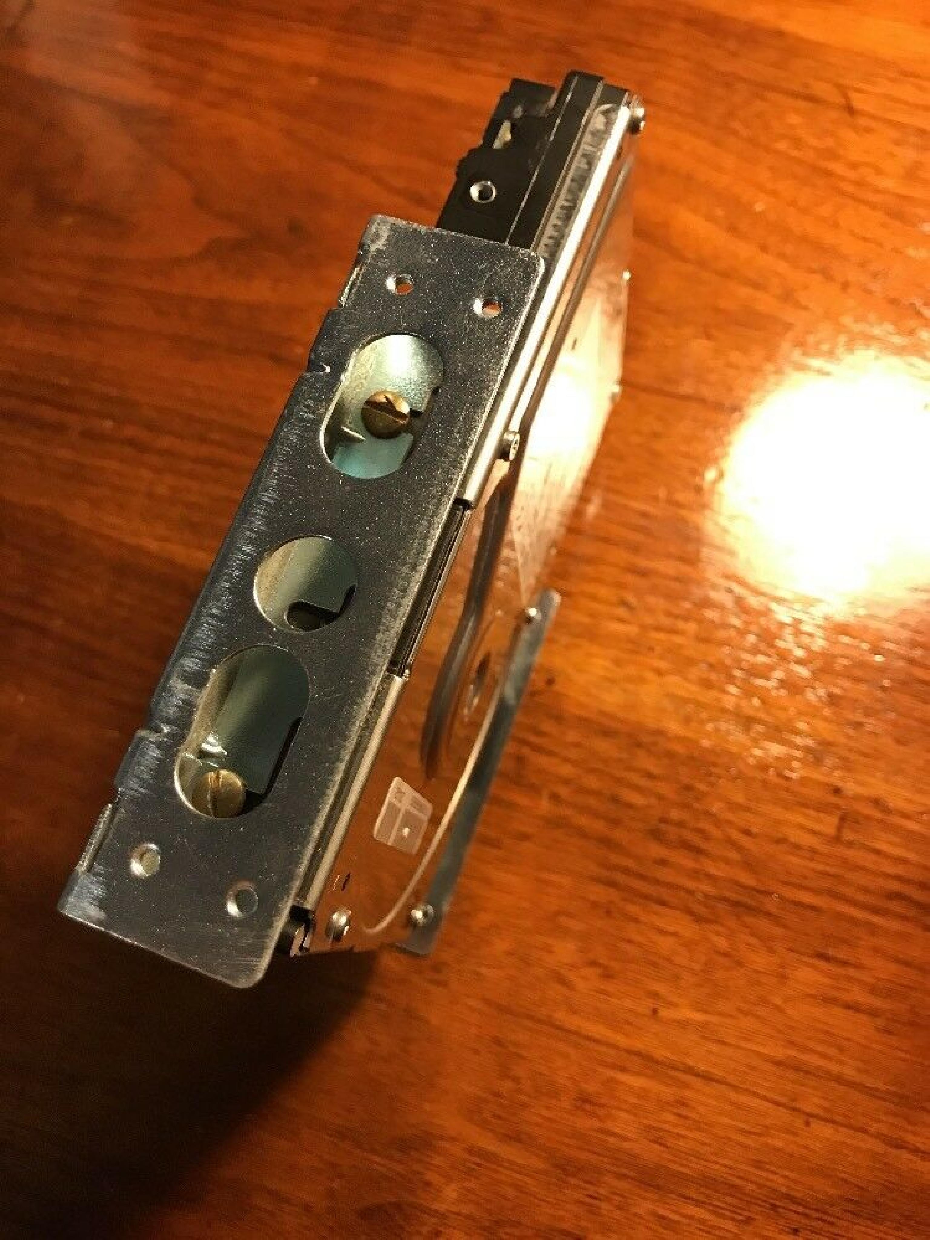 IBM DORS-32160 2.1GB 68 PIN SCSI DRIVE