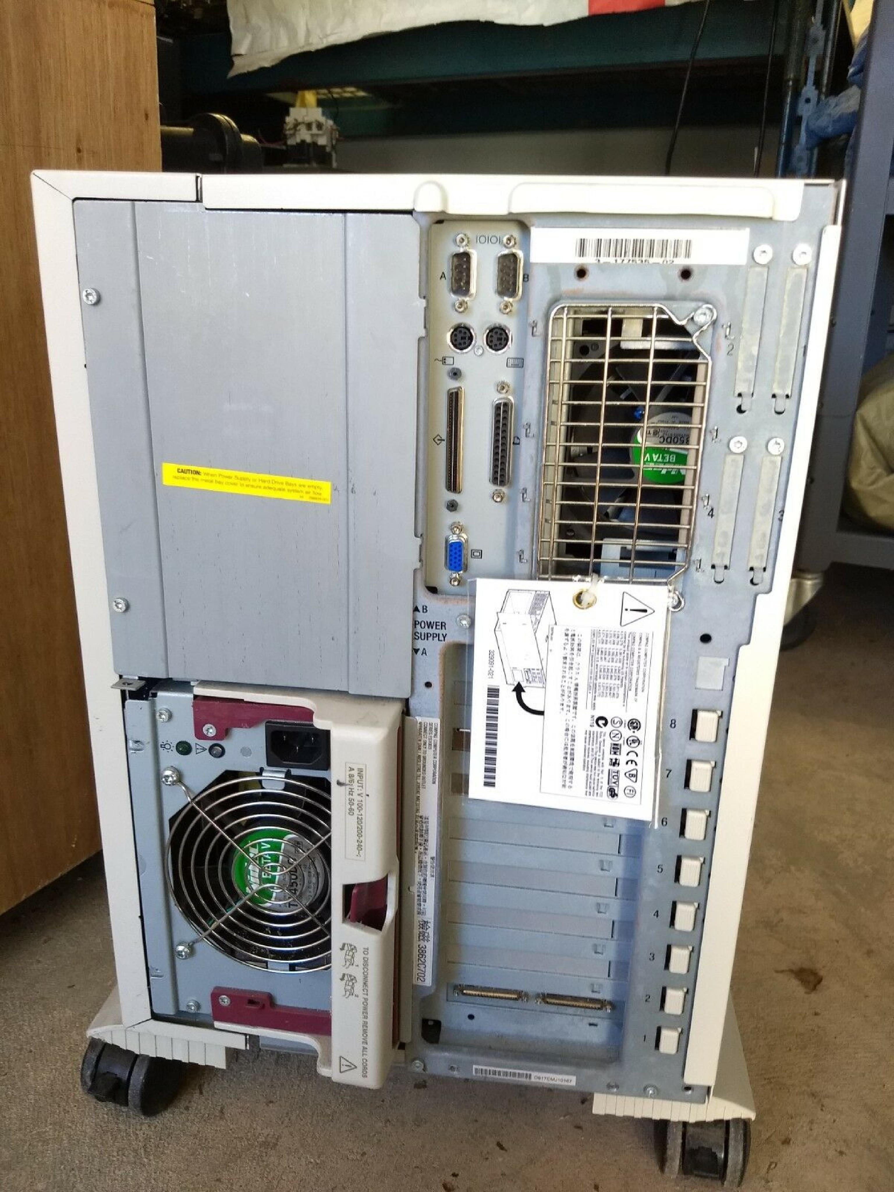 COMPAQ / HEWLETT PACKARD / HP PROLIANT 3000 SERVER