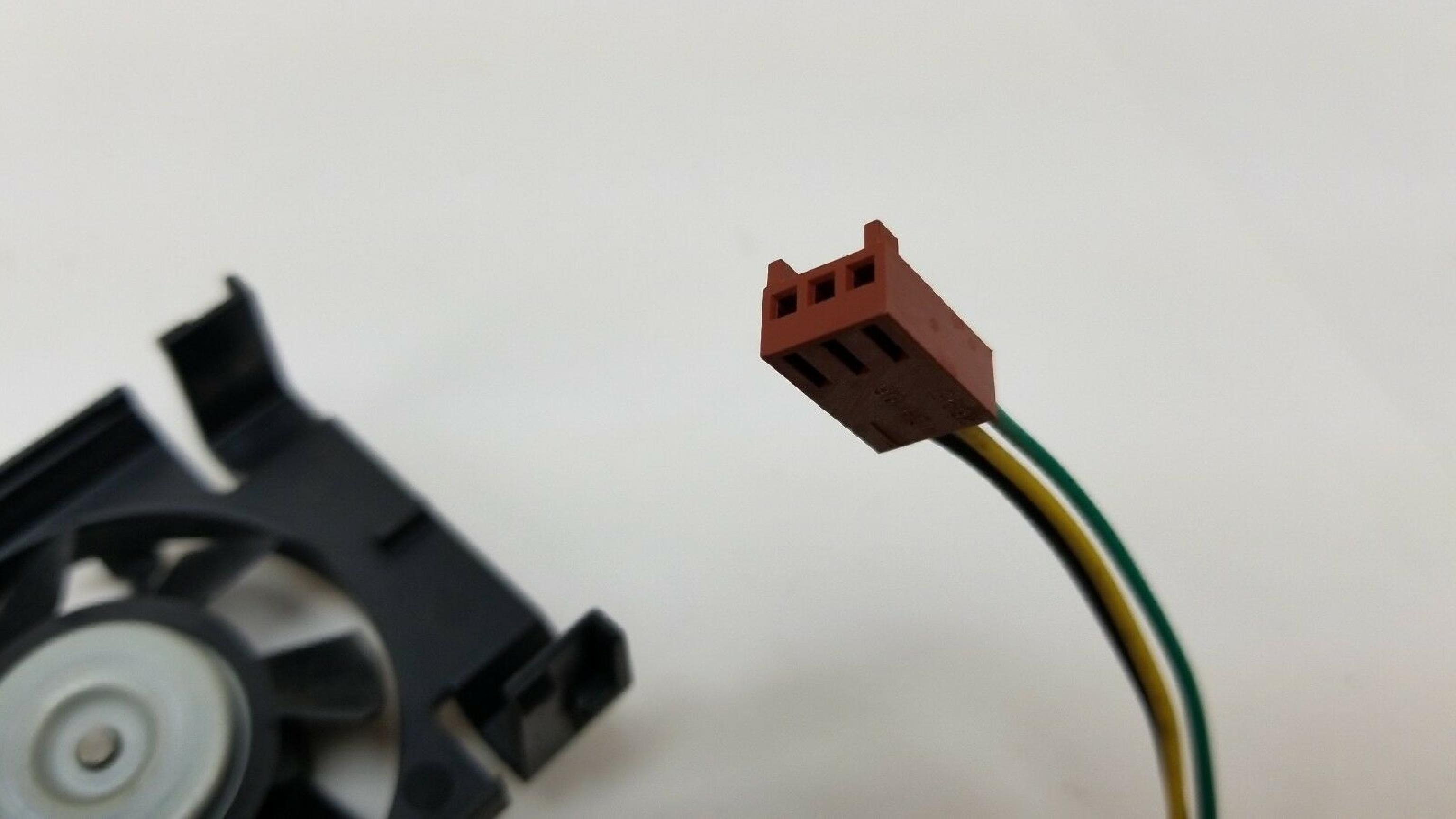 INTEL A28835-001 HEATSINK FAN ASSY. 12VDC .06A 3-WIRE ONLY 3PIN