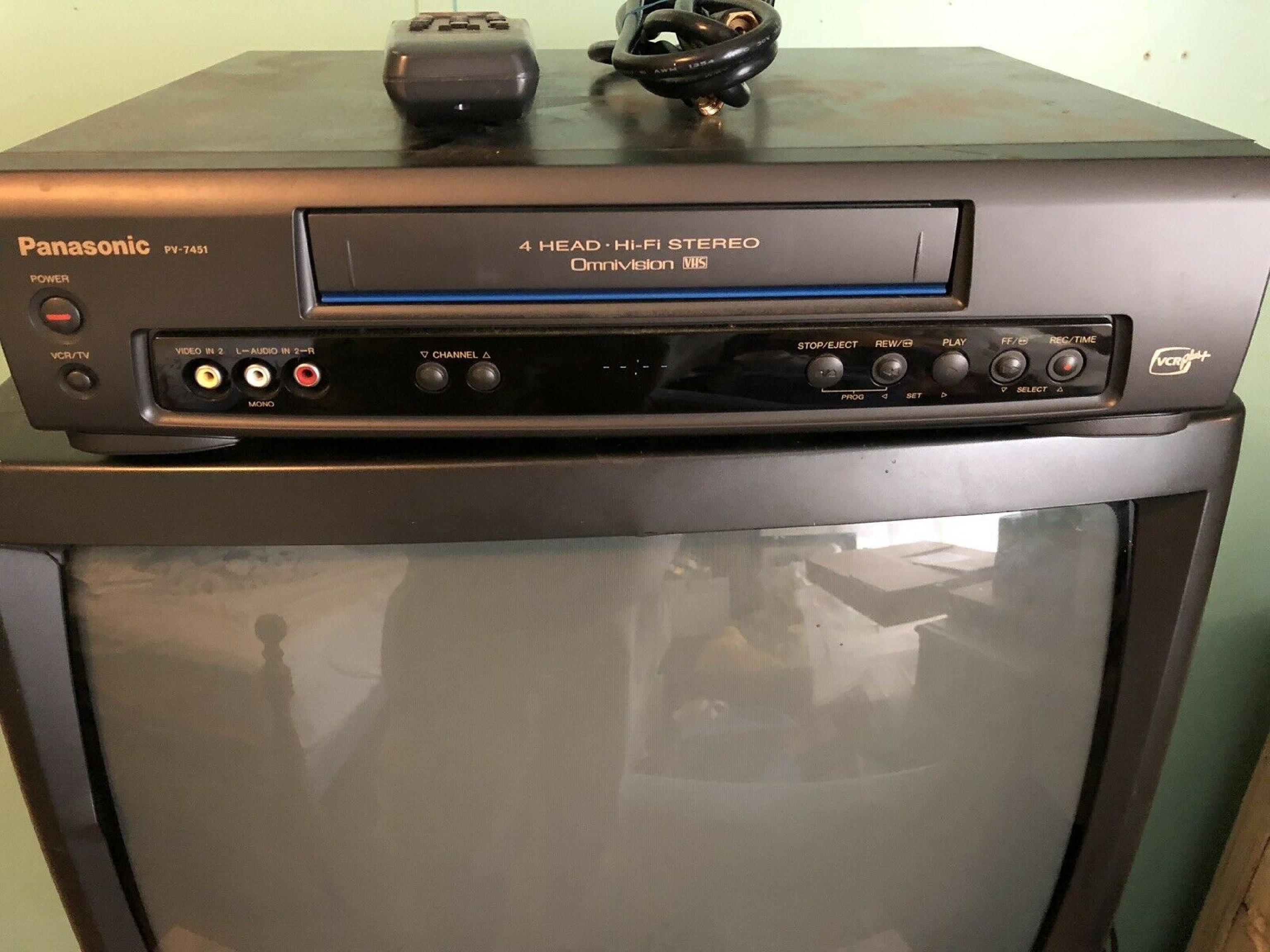 PANASONIC PV-7451 HI-FI VHS VCR 4 HEAD VIDEO CASSETTE STEREO