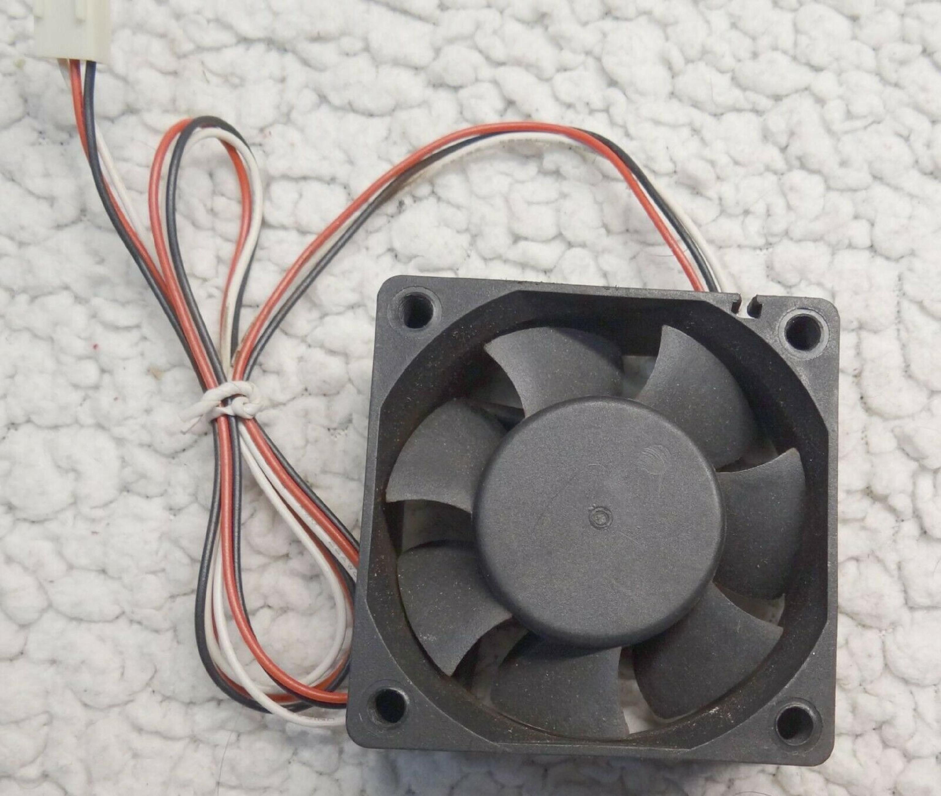 TOP MOTOR DF1206BH FAN 60X60X25MM 12V 0.20AMP