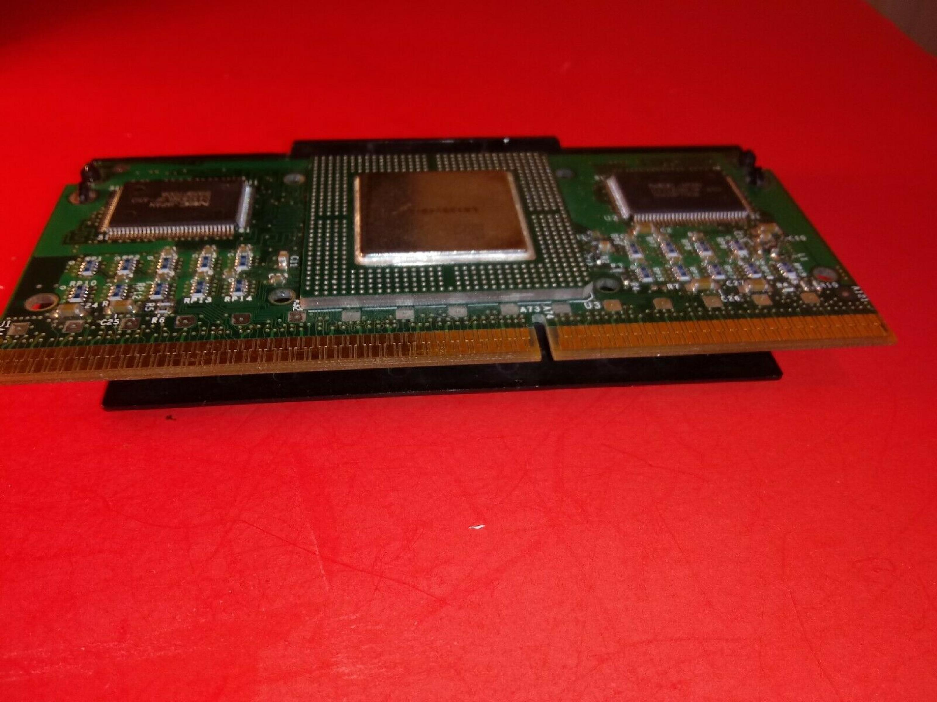 INTEL 80523PY350512PE 350 P II 350MHZ CPU SLOT 1 SL2ZQ 2503114 Intel Pentium Slot / SC242 MHz 512 KB unified cache