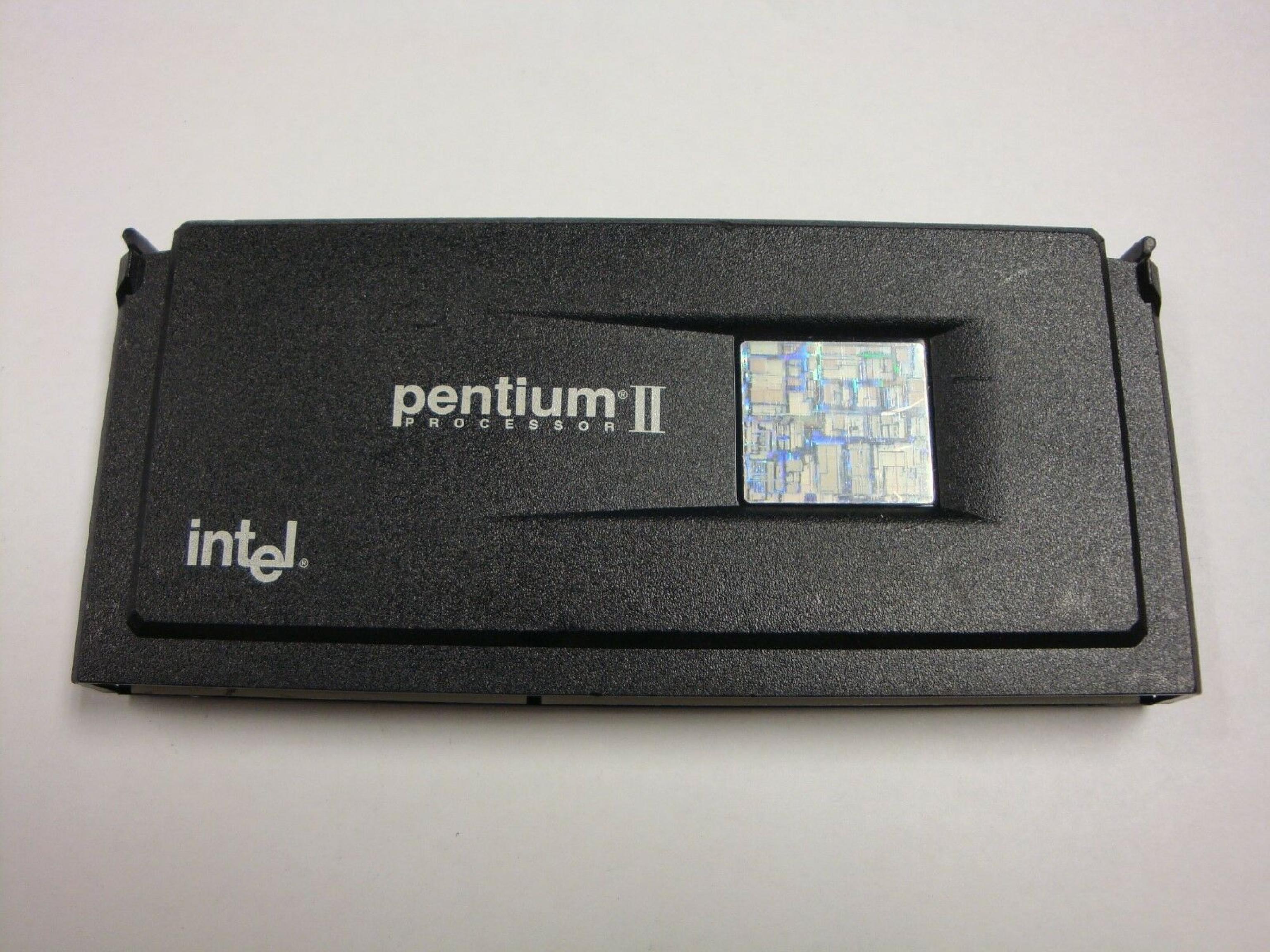 INTEL 80523PY350512PE 350 P II 350MHZ CPU SLOT 1 SL2ZQ 2503114 Intel Pentium Slot / SC242 MHz 512 KB unified cache