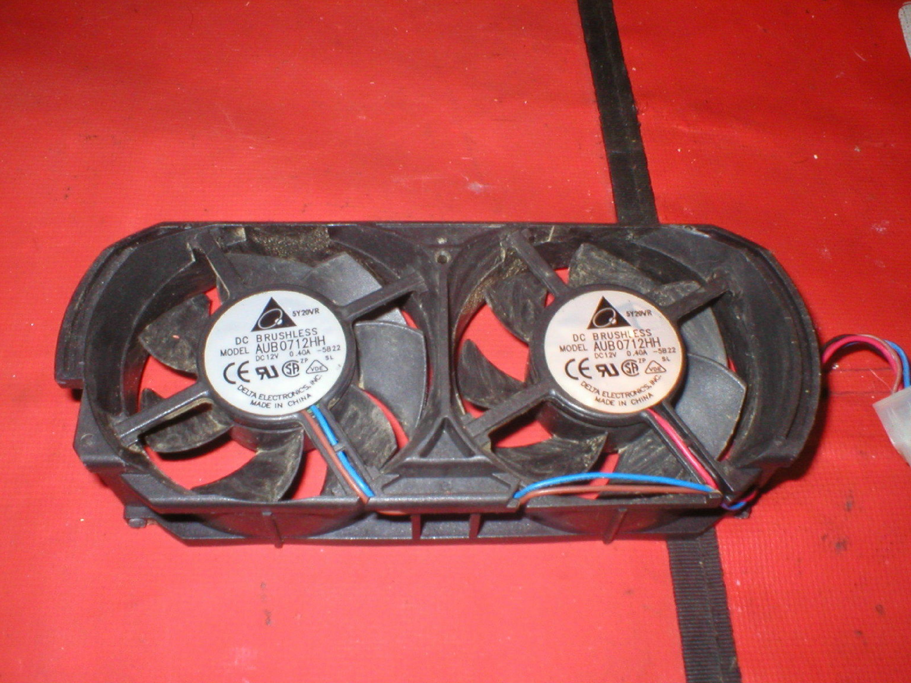 DELTA ELECTRONICS INC AUB0712HH MICROSOFT XBOX 360 POWER DUAL COOLING FAN 3 PIN 12VDC 0.40A