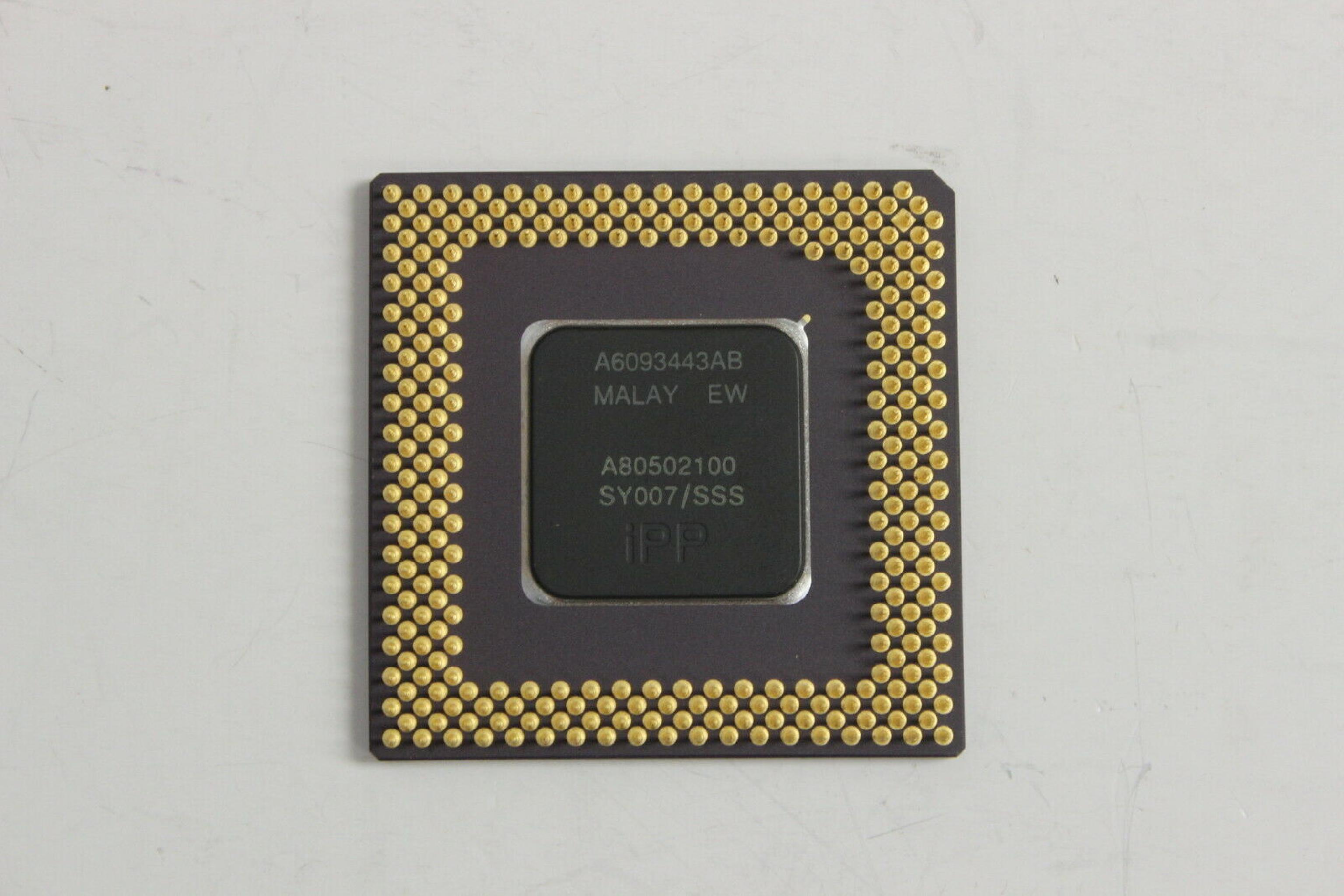 INTEL A80502-100 CPU 100MHZ