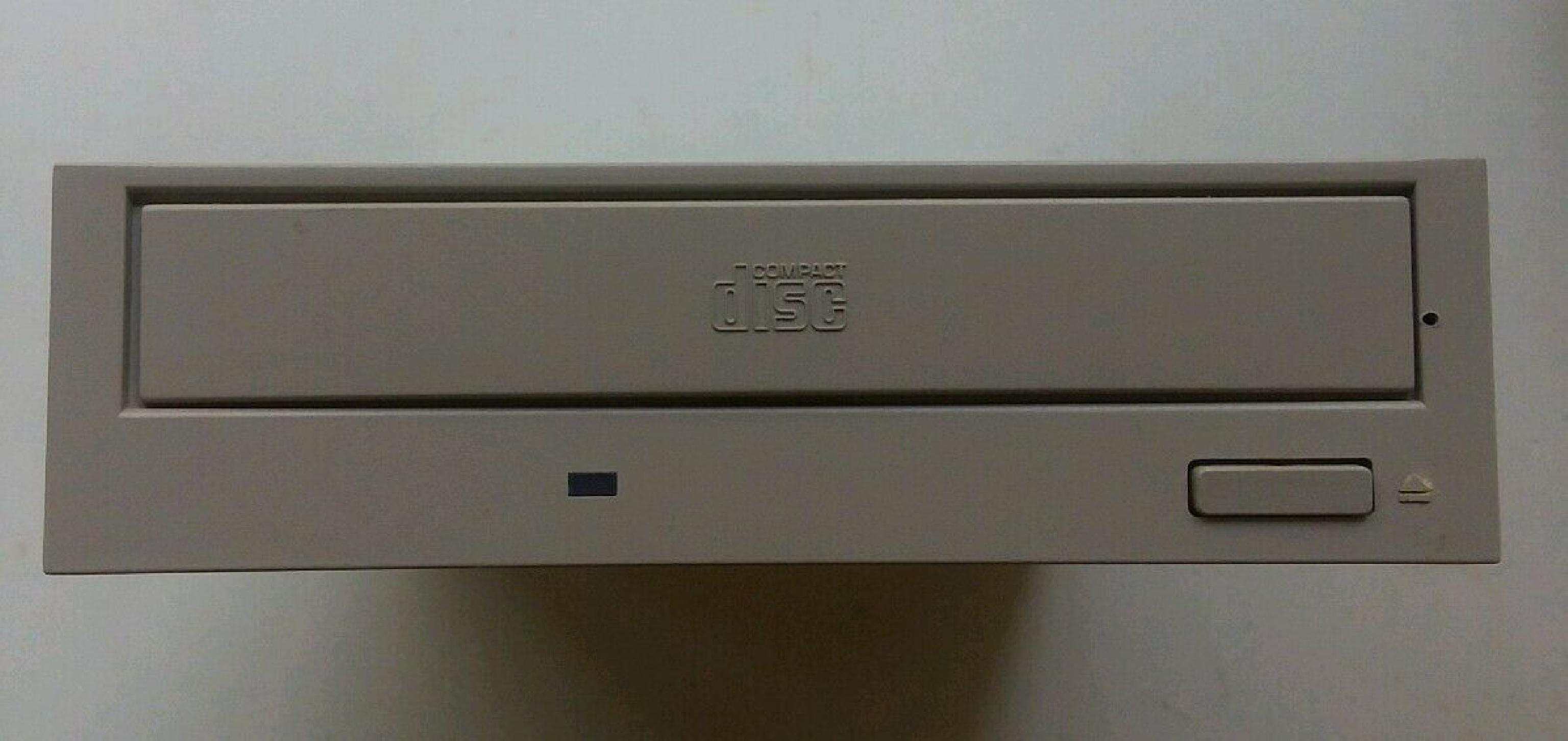 SAMSUNG SCR-3232 CD-MASTER 32E 32X INTERNAL DESKTOP IDE CD-ROM DISK DRIVE