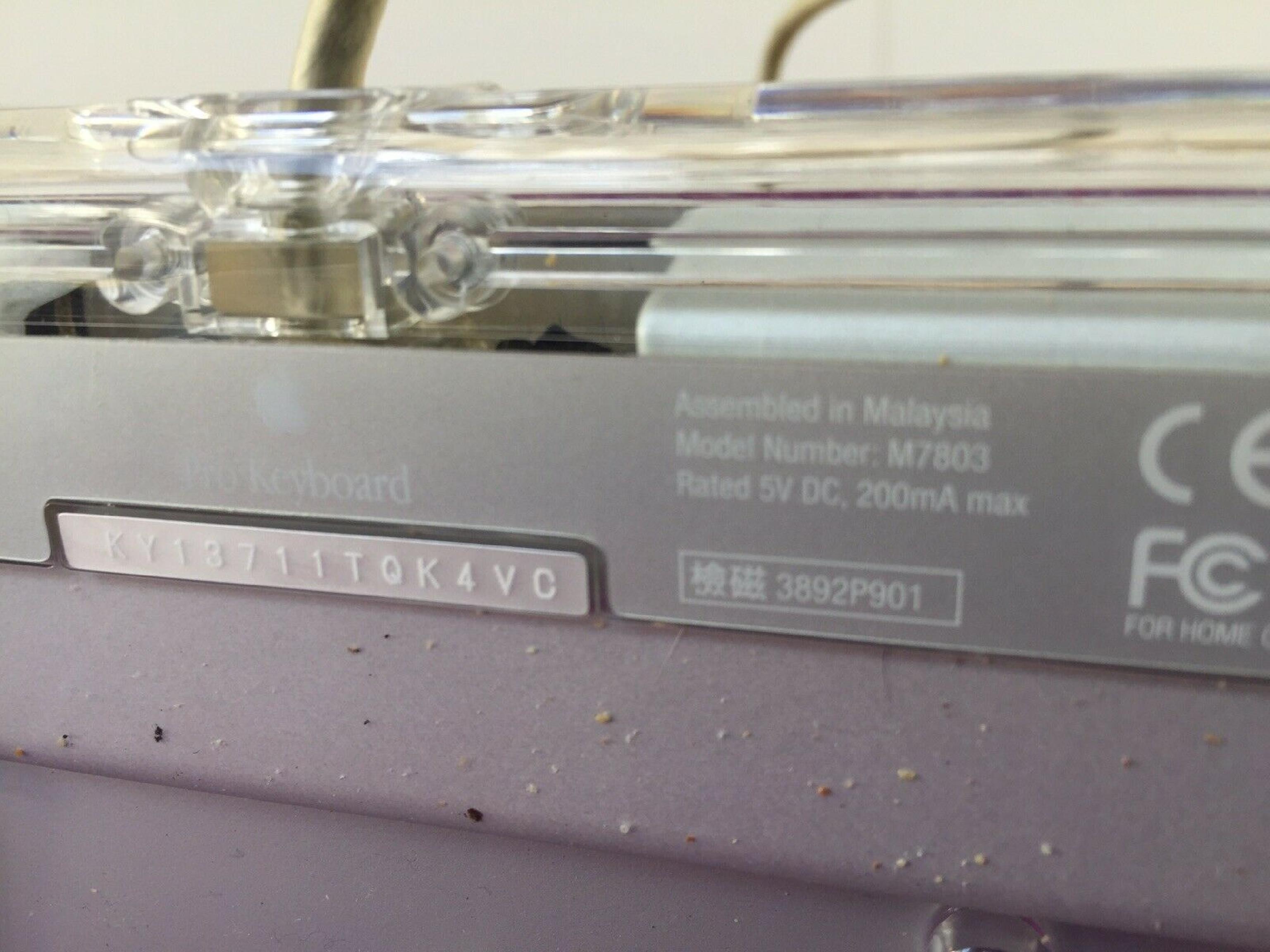 APPLE M7803 IMAC PRO KEYBOARD - PLASTIC CASE WHITE BLACK