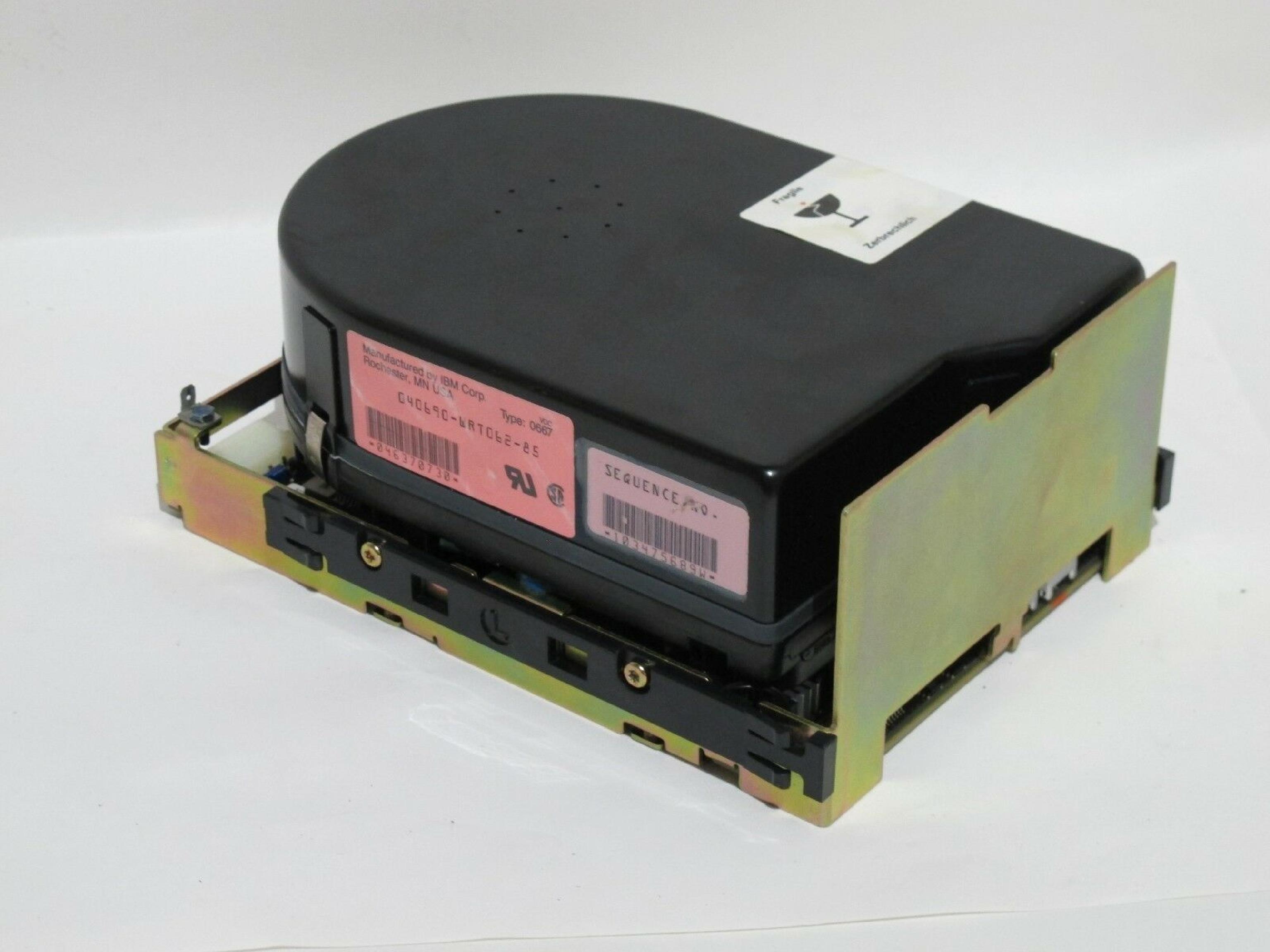 IBM TYPE 0667 90X8528 ESDI 70MB HARD DRIVE, ESP213-85 TYPE: 0667