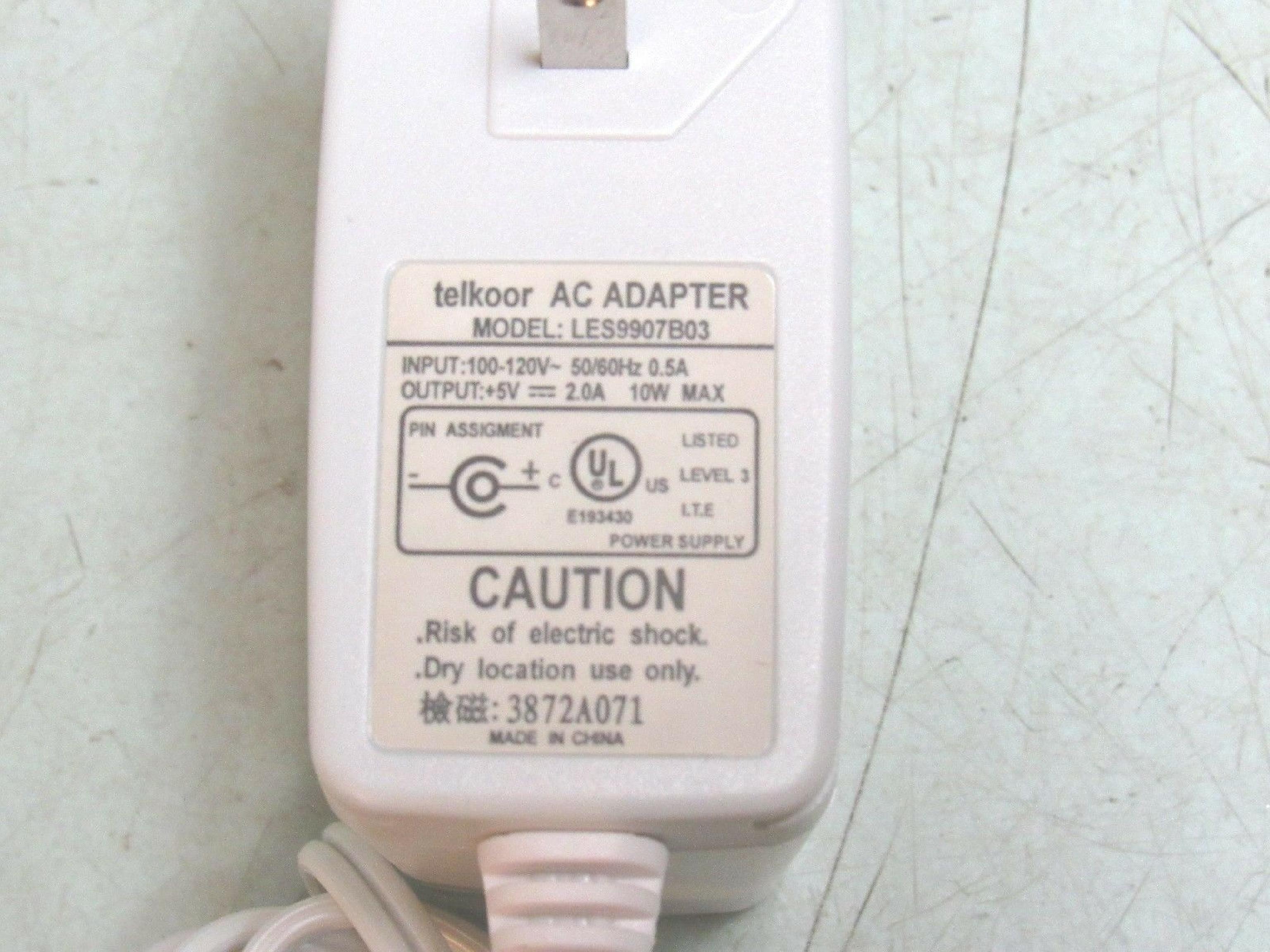 TELKOOR LES9907B03 AC ADARTER +5V OUT 2.0A 10WATT (5.67-2.03 MM PLUG)