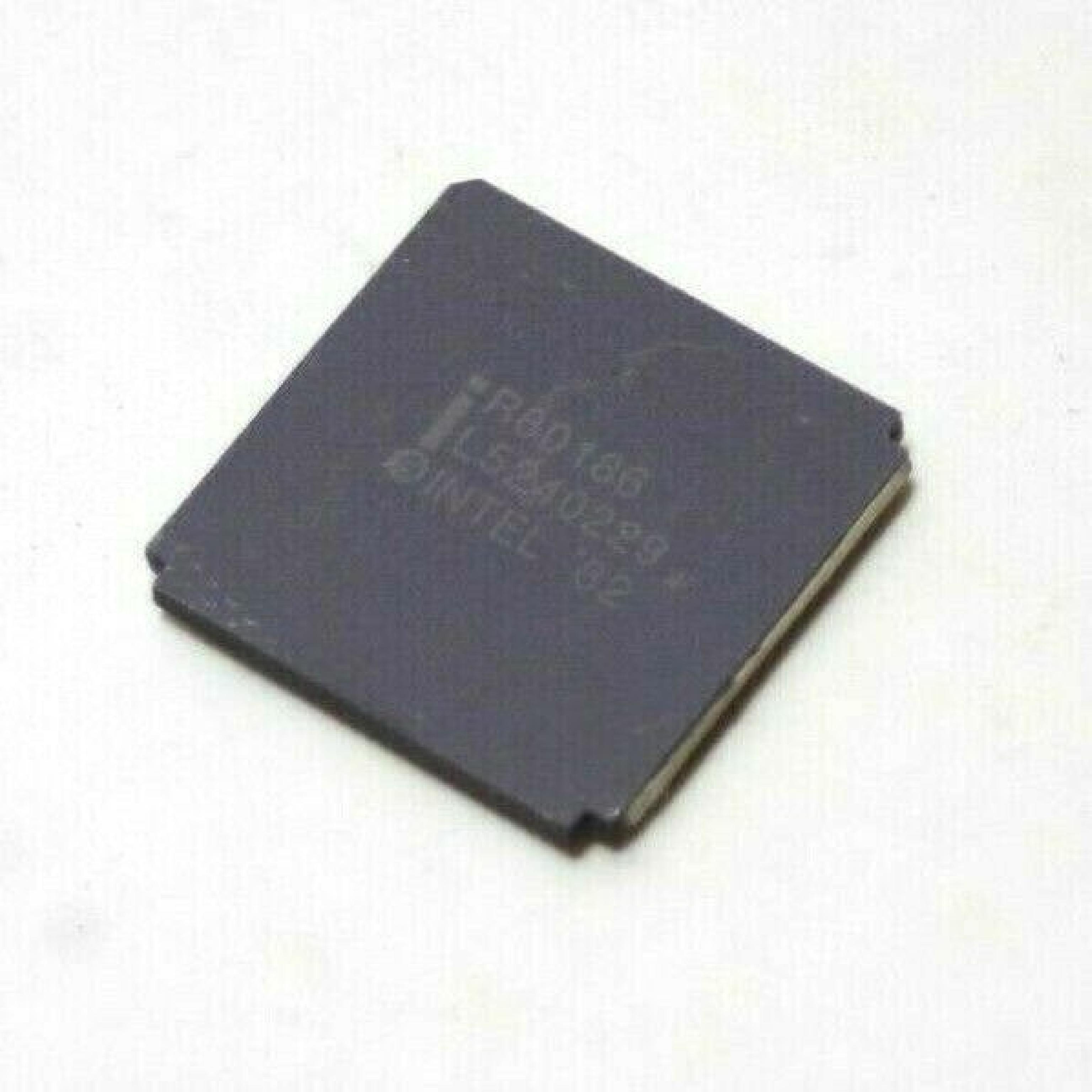 INTEL R80186 10MHZ GOLD CERAMIC LCC PROCESSOR CHIP I186