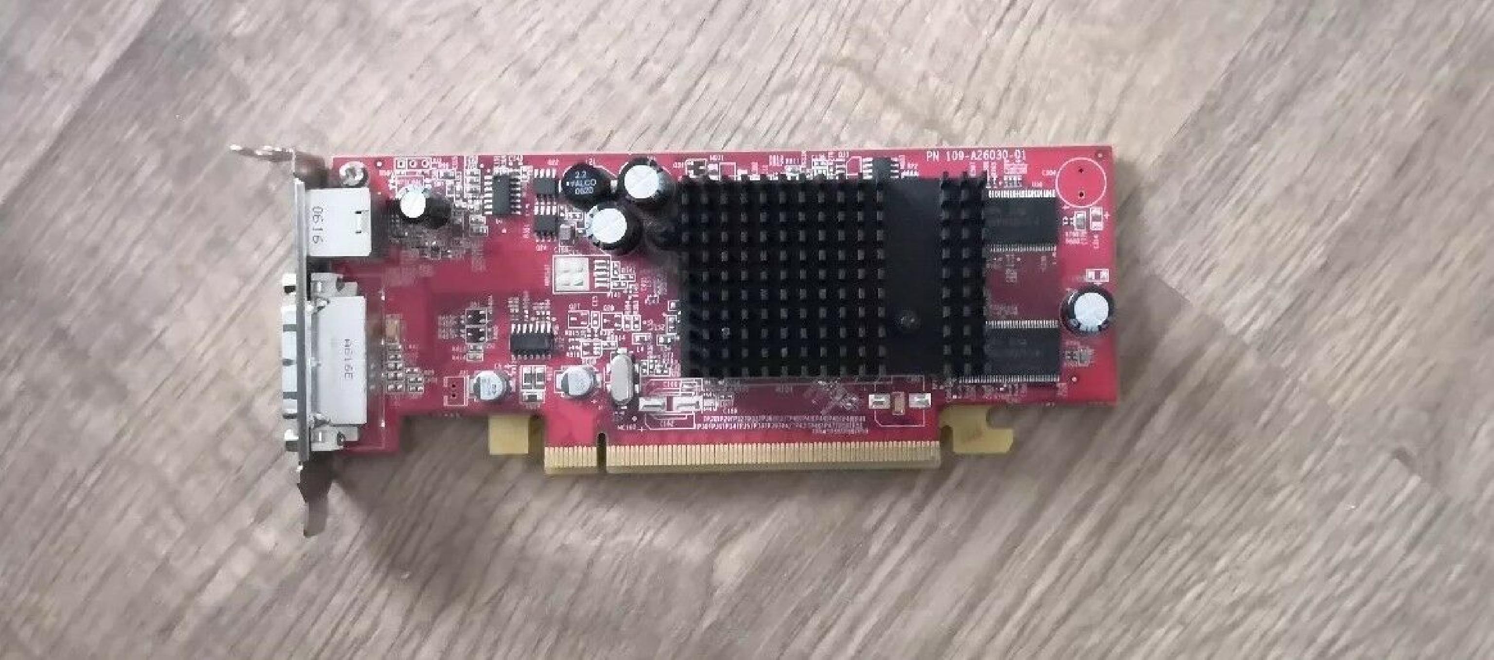 ATI 102A2605502 RADEON X600 128MB PCI EXPRESS VIDEO CARD S-VID DVI