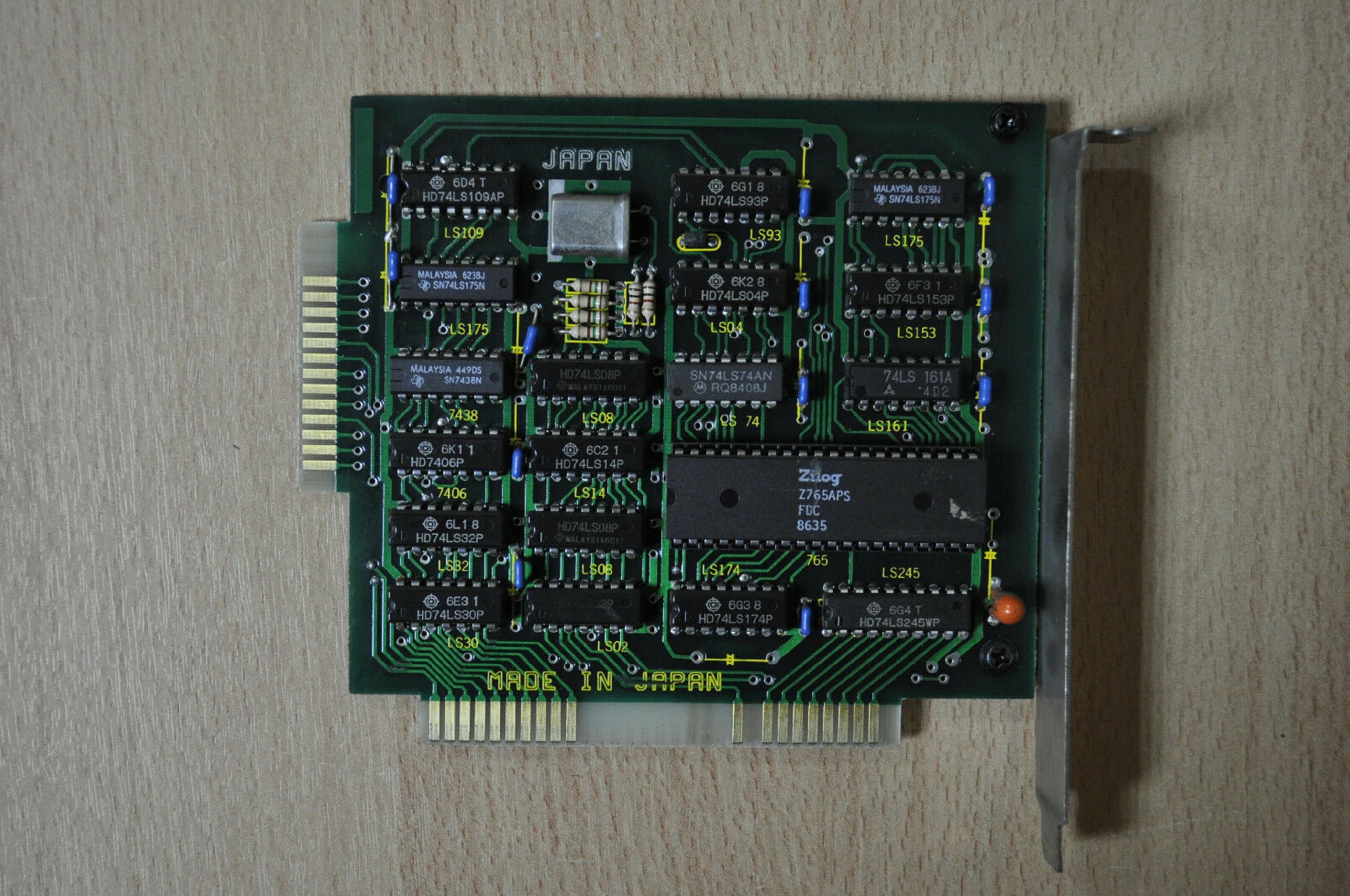 ZILOG / VALIDITY Z0765A08PSC 8 BIT ISA FLOPPY CONTROLLER