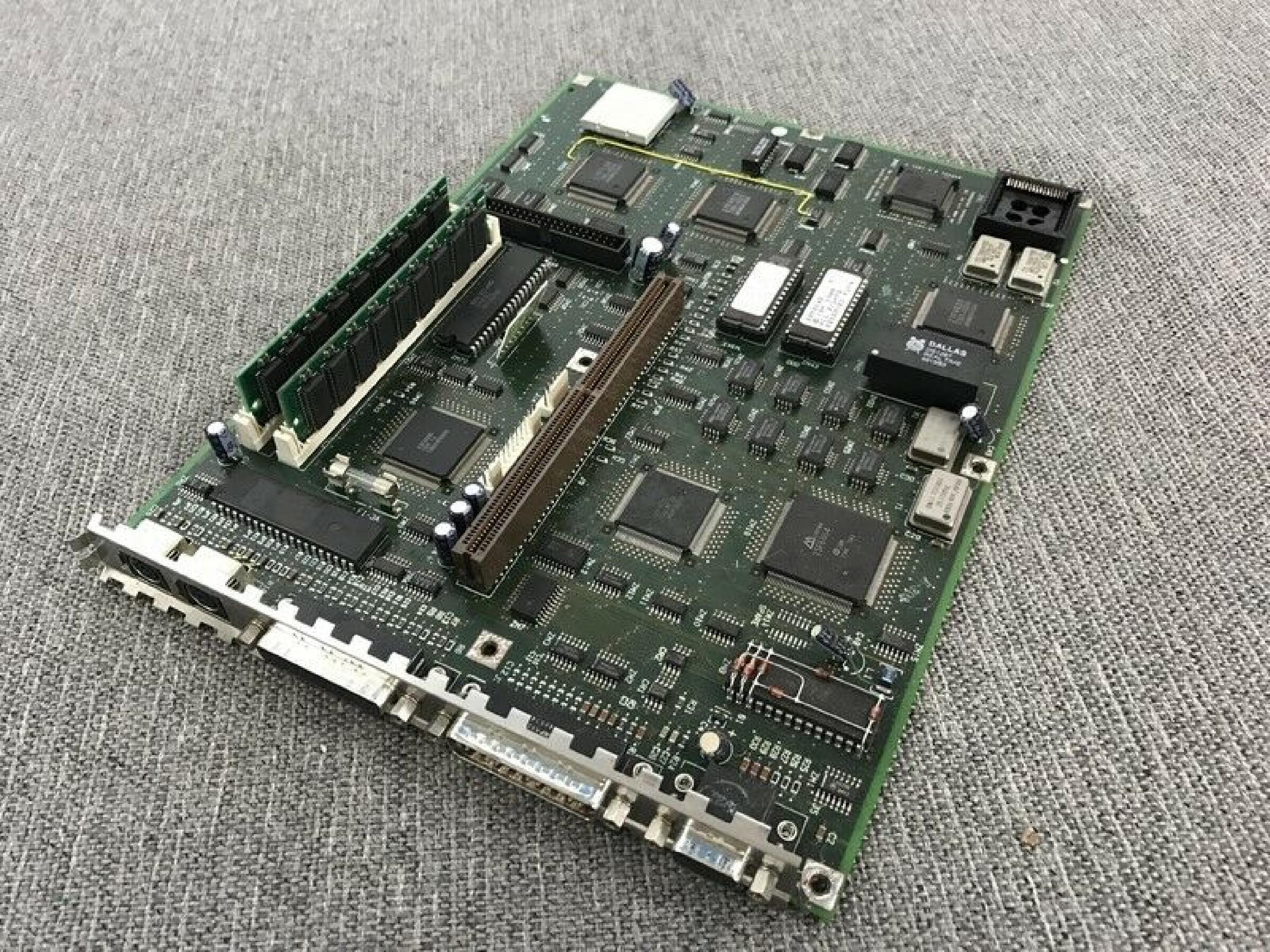 IBM 27F4667 SYSTEM BOARD - PS/2 8555SX