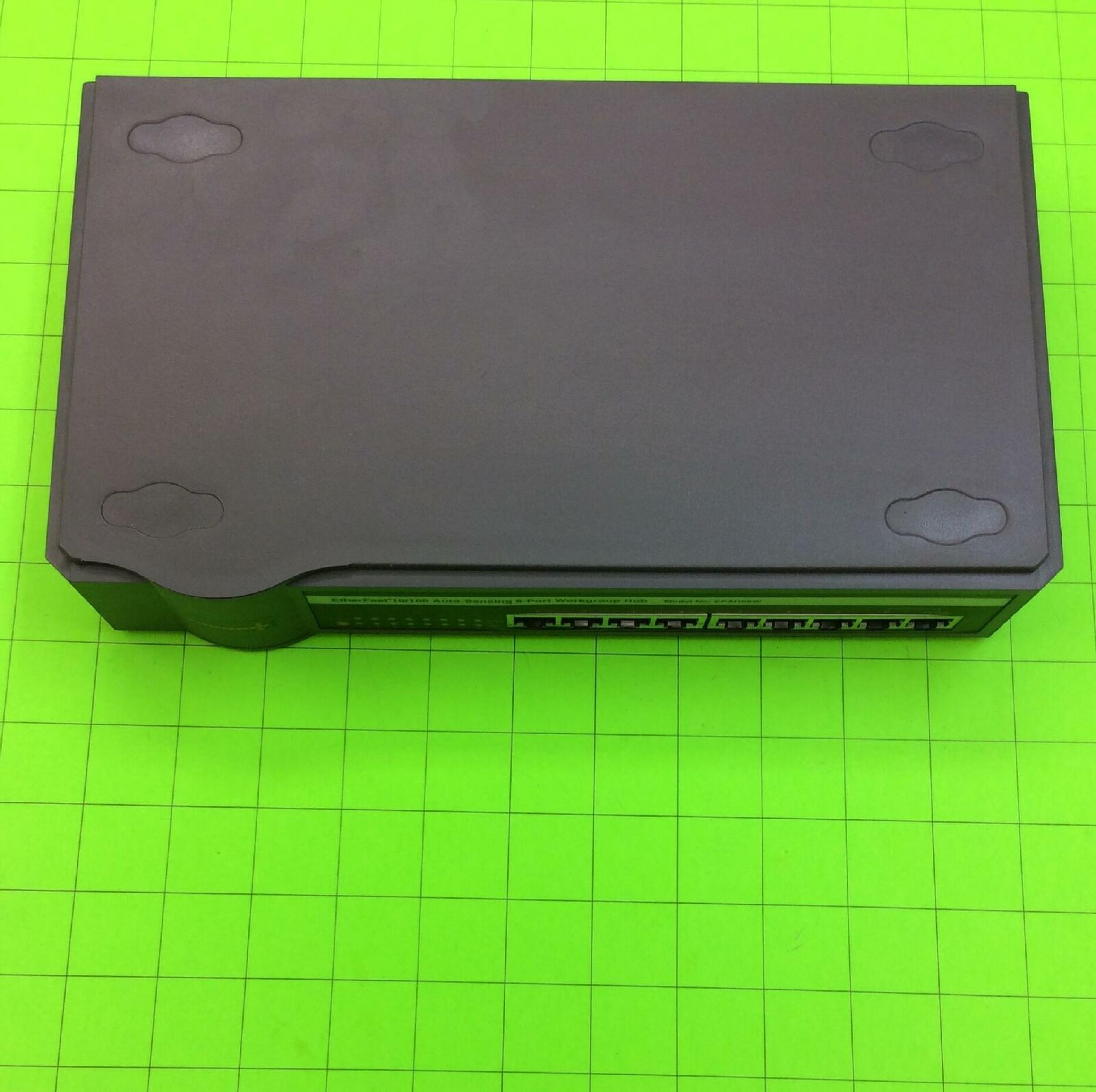 LINKSYS EFAH08W ETHERFAST 10/100 AUTO-SENSING 8-PORT WORKGROUP HUB