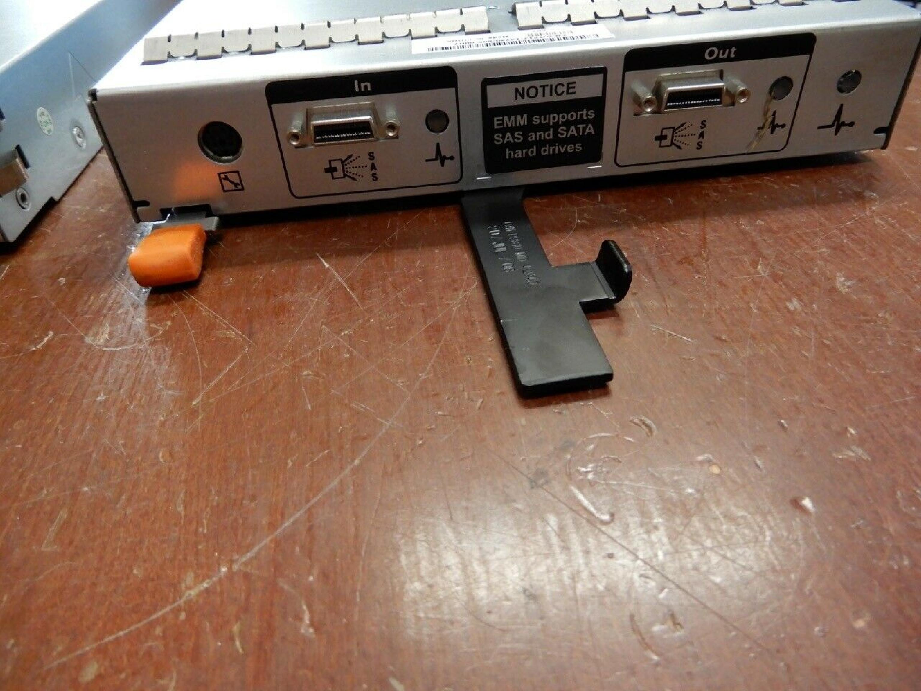 DELL 0JT517 POWERVAULT MD1000 SAS/SATA INTERFACE CONTROLLER MODULE